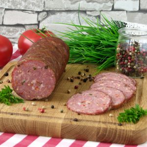 KIEŁBASA PODSUSZANA z pieprzem kolorowym